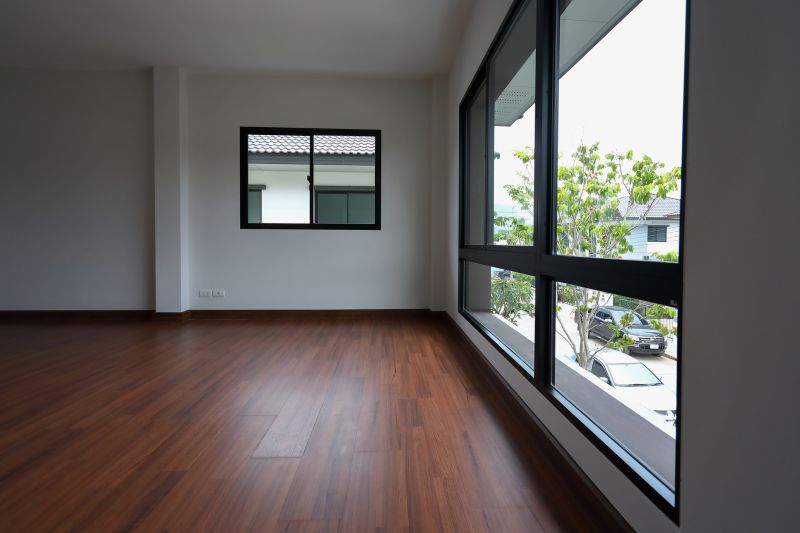 Laminate Floor Replacement in Solana Beach, CA